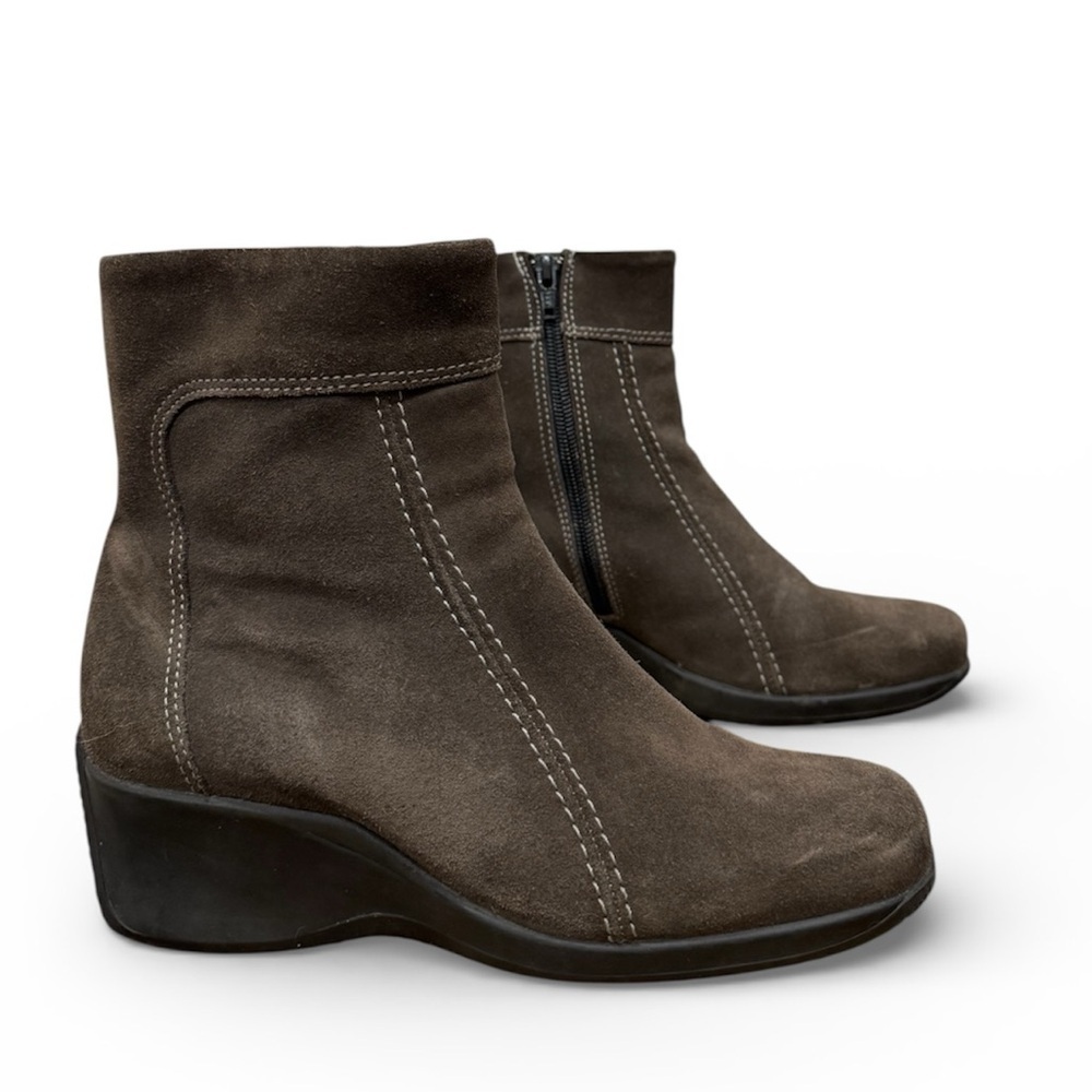 La Canadienne Felicia Suede Waterproof Wedge Boots Size 6